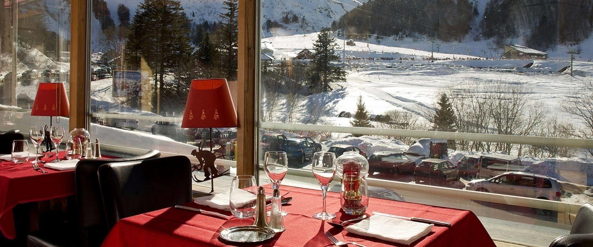 Hotel Du Puy Ferrand , Restaurant La Table De L'Ours Le Mont-Dore Luaran gambar
